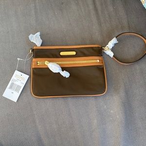 Michael Kors Kempton Wristlet